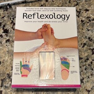 NIB Reflexology Kit with Book and CD